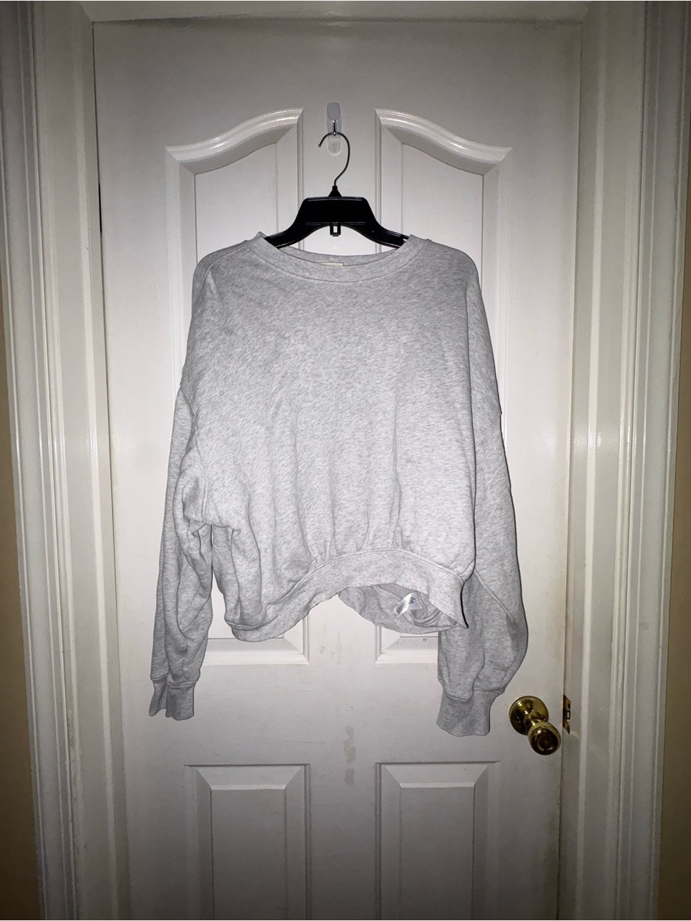 Universal Thread Heather Gray Crewneck Sweatshirt